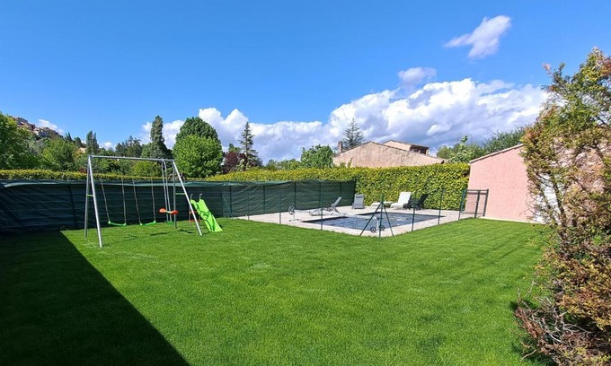 Dauphin House | Olivier