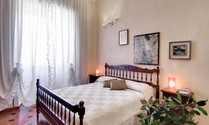Salario Apartment | Oltre le Mura