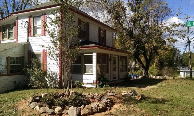 Hendersonville House | "ON BROADWAY" Sears Roebuck House