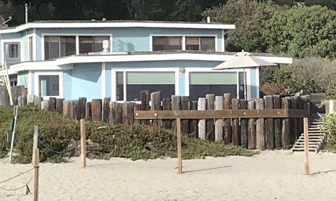 Stinson Beach House | On the Beach! Come walk or just enjoy the view!