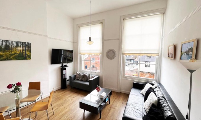 Harwich Apartment | On the Quay