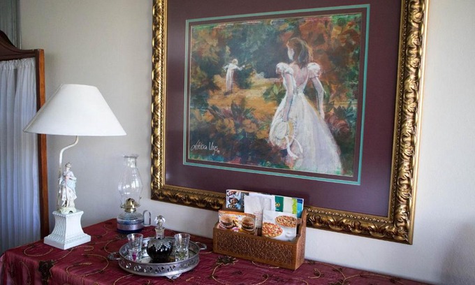 Beacon Bay Bed & Breakfast | On The Summit Lodge