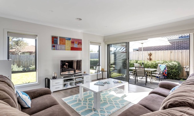 Rosebud House | Once Upon a Tide- close to everything! (pet friendly)