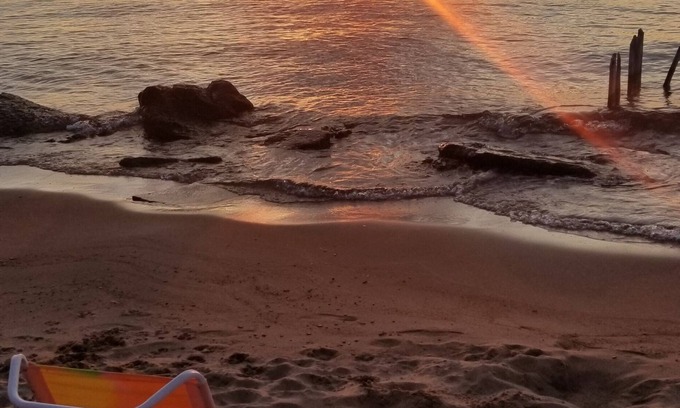 Oscoda Resort | One Bedroom Cabin 50 feet from Lake Huron, sleeps 2