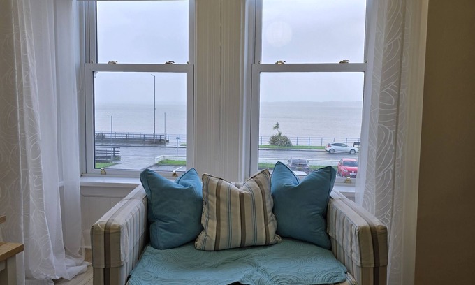 Carrickfergus Apartment | One-Bedroom Apartment 2 Ships Ahoy