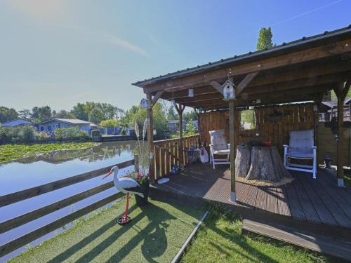 Geel Ski Chalet | Ooievaarsnest