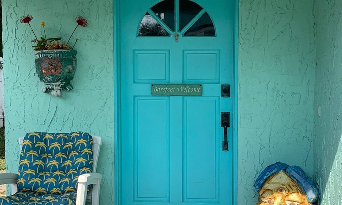 Butler Beach Cottage | Ooo Laa Laaah. Fenced yard. Pets ok.