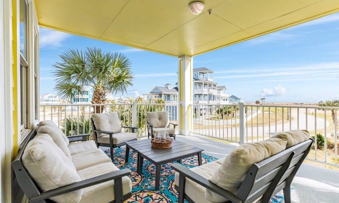 Red Fish Cove Condo | Open Airy Beautiful - Ocean AND Bay Views!