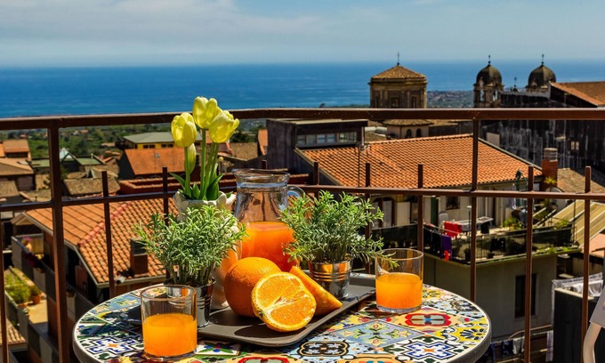 Zafferana Etnea Apartment | Open Horizon - Short Rent