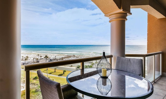 Pensacola Beach Condo | ❗️Open Nov 30-Dec 9 low rate🌴 Portofino RESORT 🌴Hear OCEAN WAVES from balcony