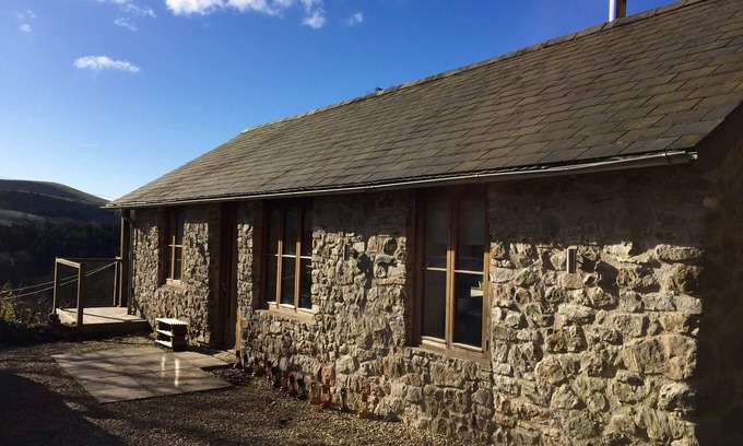 Bishops Castle House | Open-plan, stunning views, masses of wildlife.