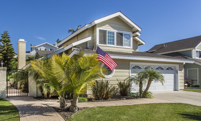 Aviara House | OPEN Sept 29-Oct 4! Pool, Spa, Billiards, Pets, Beach Spa Getaway!
