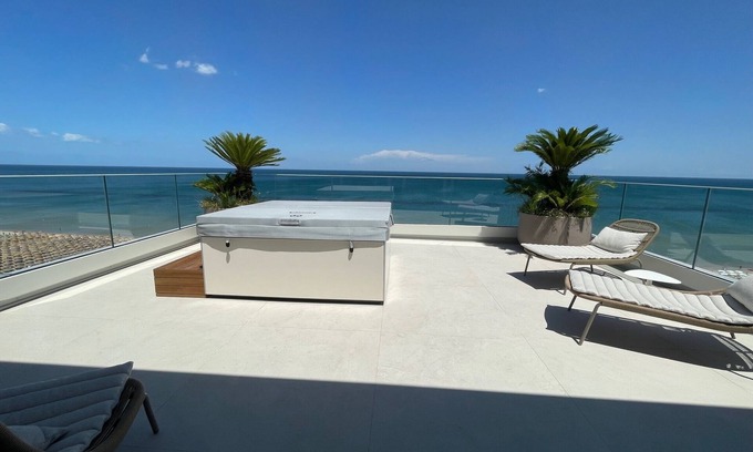 Pesaro Hotel | Opera Suite hotel Pesaro