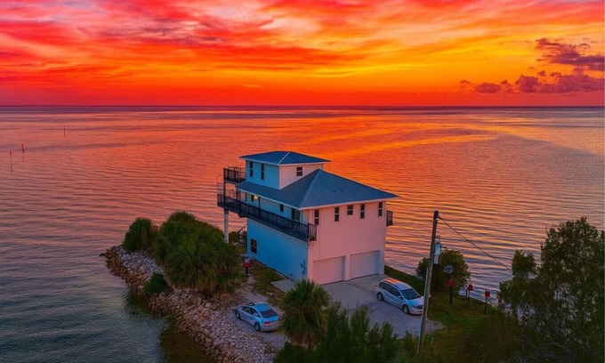 Spring Hill House | Optimystical Vista — Gulf-Front Escape with 270° Views & Elevator