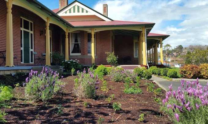 Lindisfarne House | Orana House