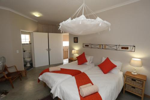 Aus Apartment | Orange House Self Catering