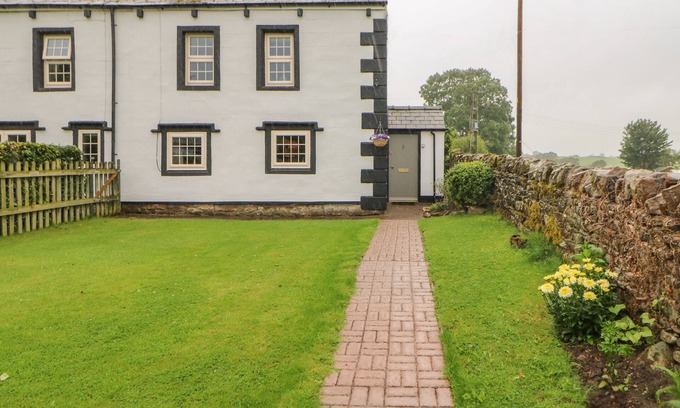Appleby-in-Westmorland Cottage | ORCHARD COTTAGE, pet friendly in Appleby-In-Westmorland