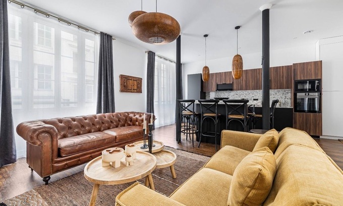 Quartier Saint-Ambroise Apartment | Orient Express, 3bed/3bath, sleeps 8