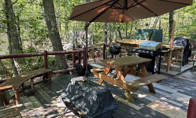 Lucerne-in-Maine Cabin | Original Lucerne-in-Maine cabin