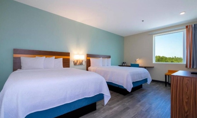 Florida Central Atlantic Coast Hotel | Orlando Getaway: Affordable Unit w/Outdoor Pool and Shuttle to Parks!