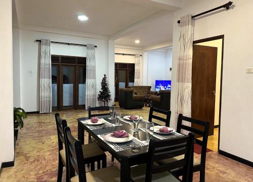 Akmeemana Villa | Oshi Villa Galle
