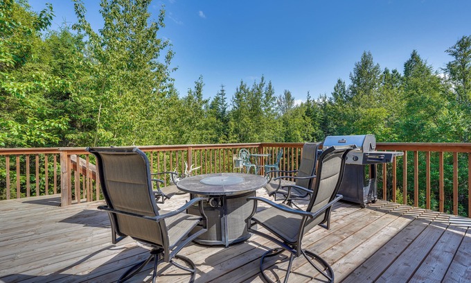 Gateway House | Osprey Nest: Explore Alaska From Woodsy Palmer Gem