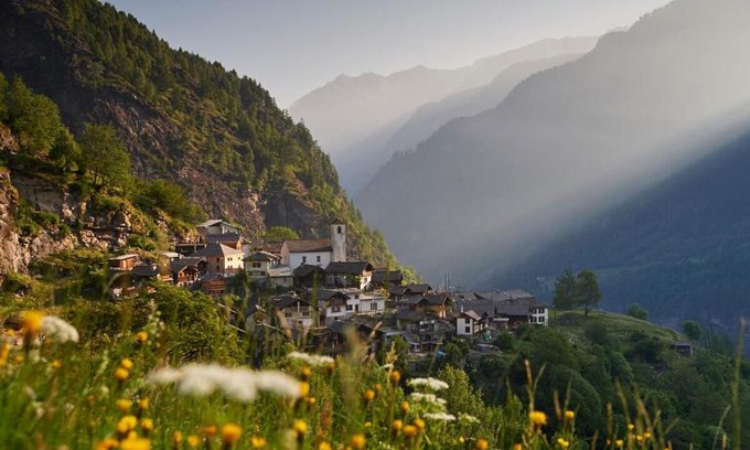 Calanca Bed & Breakfast | Ostello Landarenca