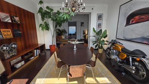 Strop Bed & Breakfast | OsTi