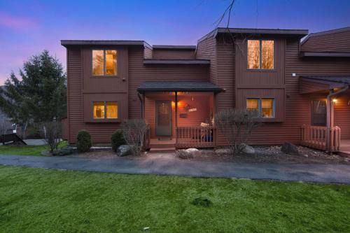 North Creek House | Otter Slide 78I - A Cozy Mountain Retreat
