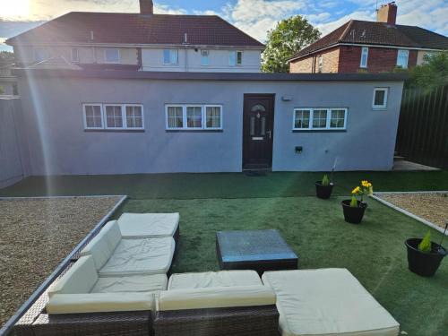 Staple Hill Apartment | Our beautiful little house makes you stay magical