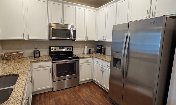 Plaza Midwood Apartment | Our cozy apartment is in one of the most walkable areas in Charlotte!
