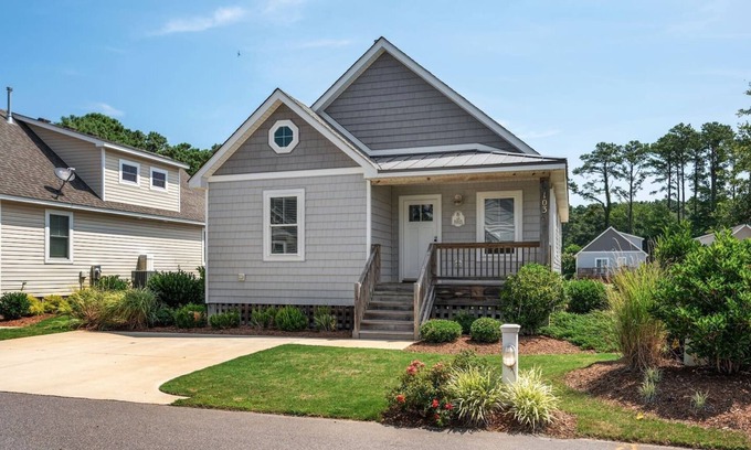 Harbinger House | Outer Banks Waterpark & Family Fun Cottage