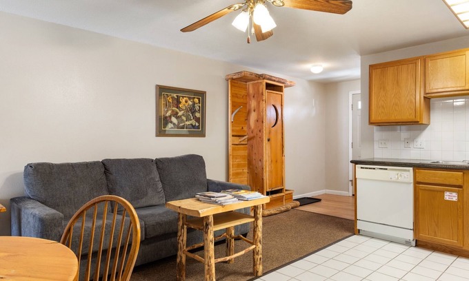 Jackson Apartment | Outpost: Town Square Lodge 6 - Close to Town