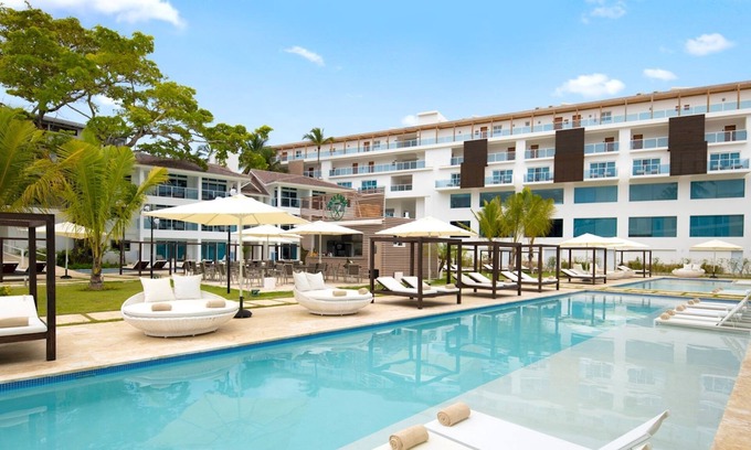 Cabarete Apartment | Outstanding 2 Bedroom Apartment, Pool View (D)