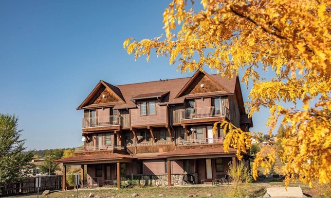 Pagosa Springs Condo | Overlook San Juan River, Walk to Town, Quality 2 BD/2BA