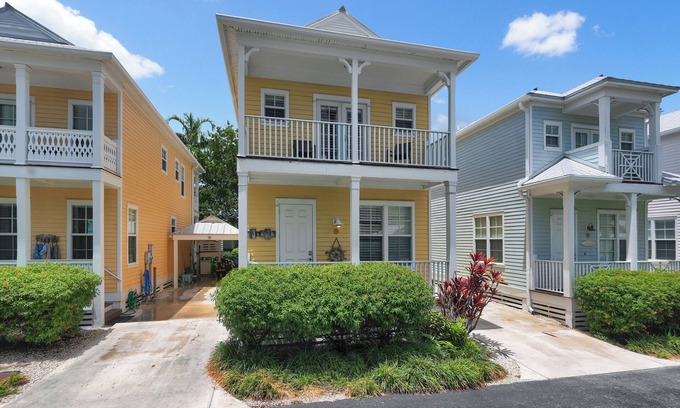 Islamorada Villa | Oversized Islamorada Villa 110 in Gated Anglers Reef: Pool, Kayaks, Bikes, Beach