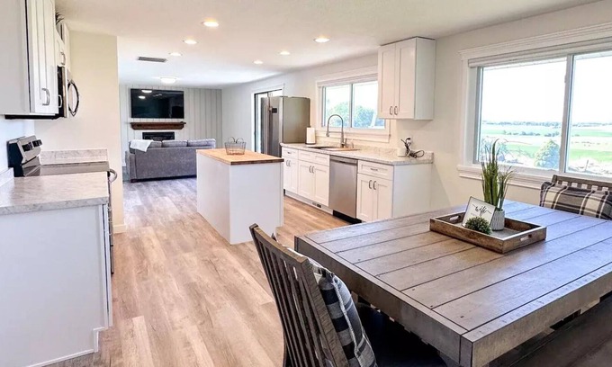 Canyon County House | Owyhee Views Get-Away