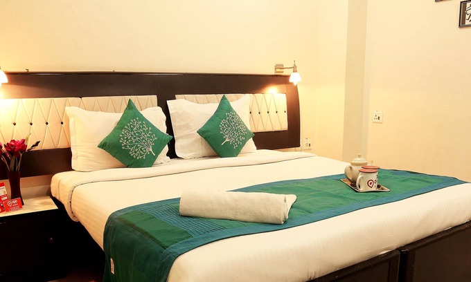 Bhowanipore Hotel | OYO 1846 Hotel Neeranand Regency