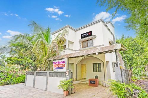 Nashik Hotel | OYO 82458 Hotel shivshakti