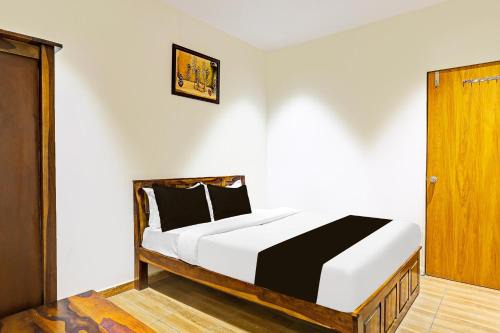 Gandhinagar Hotel | OYO 83492 Hotel Royal Park