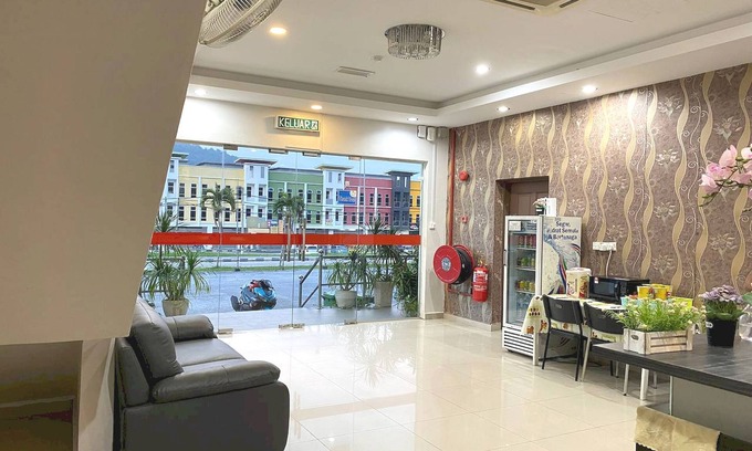 Lumut Hotel | OYO 89715 CK Hotel 2