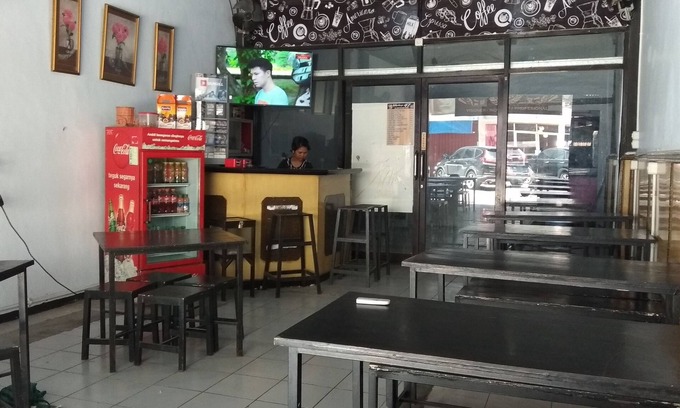 Makassar Hotel | OYO 90001 Homestay 47 Latanete Near Living Plaza