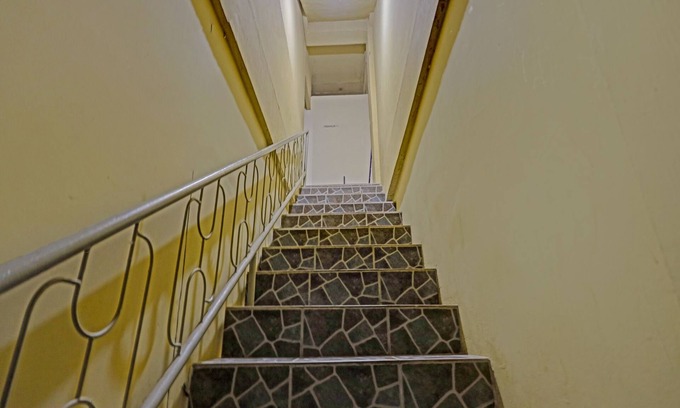Lubuk Baja Hotel | OYO 91267 Sar Inn