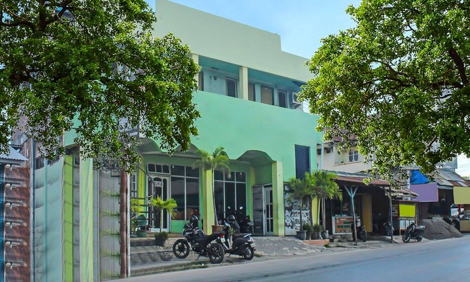 Kupang Hotel | OYO 91721 Hotel Brenton