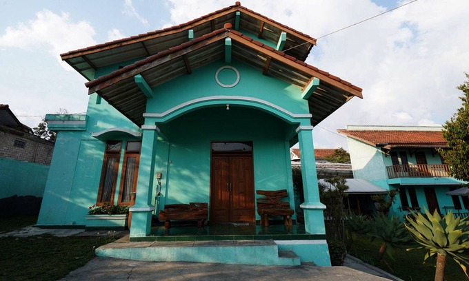 Parongpong Hotel | OYO 93248 Villa Syariah Astuti Lestari
