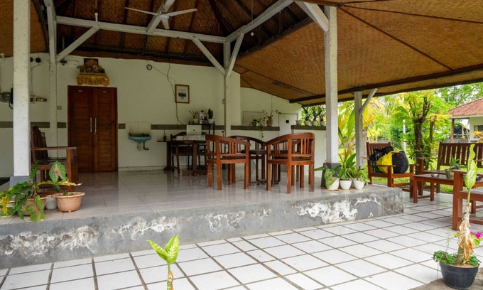 Lovina Hotel | OYO 93604 Hepi Bungalow Lovina