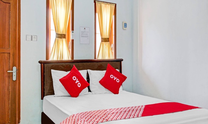 Banyuwangi Hotel | OYO Life 90029 Bwi Guest House