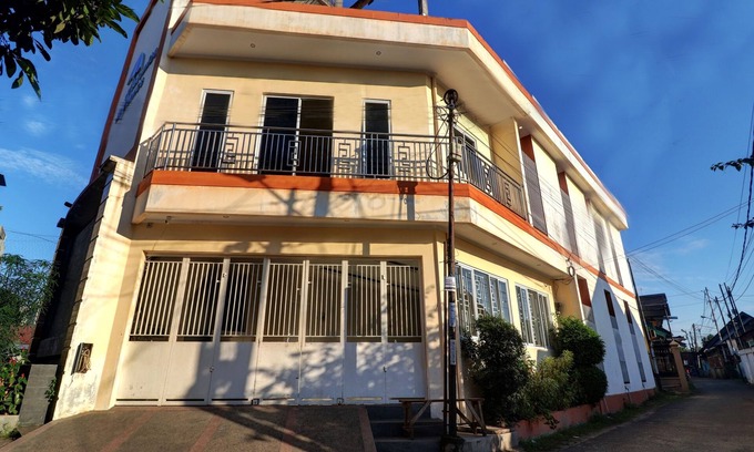 Jambi Hotel | OYO Life 92707 D-akomiba Residence
