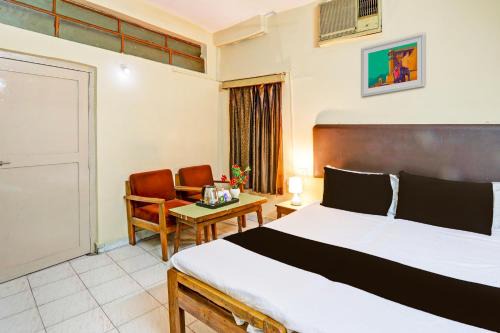 Hyderabad Hotel | OYO SHIVA LODGE
