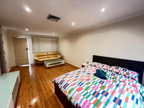 Winston Hills House | P Room